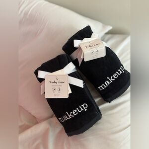 TRULY Black Makeup Towels (set of 8)